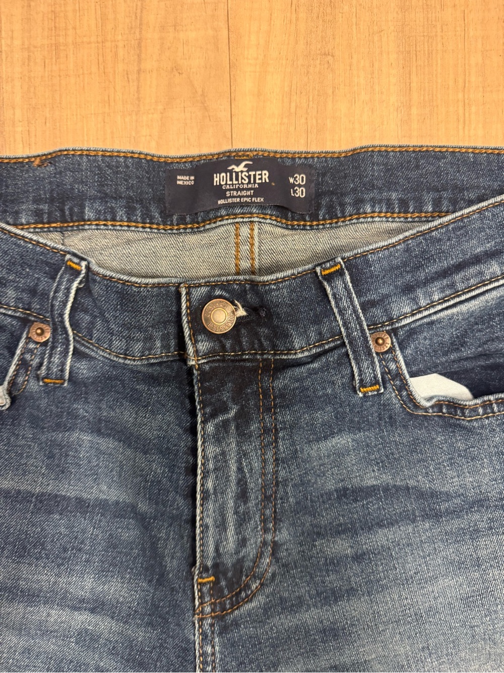 Hollister Epic Flex Straight Leg Jeans Men’s 30x30 Medium Wash Stretch Denim - Picture 2 of 5